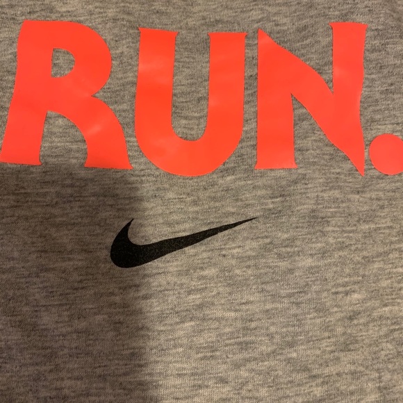 Gray Nike tank top - Picture 4 of 5